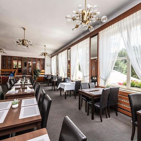 Parkhotel Skalni Mesto Jičín Екстериор снимка
