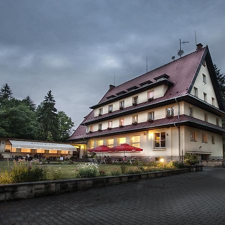 Parkhotel Skalni Mesto Jičín Екстериор снимка