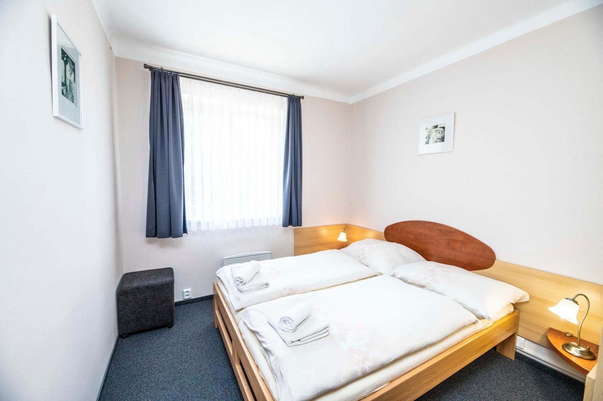 Parkhotel Skalni Mesto Jičín Екстериор снимка