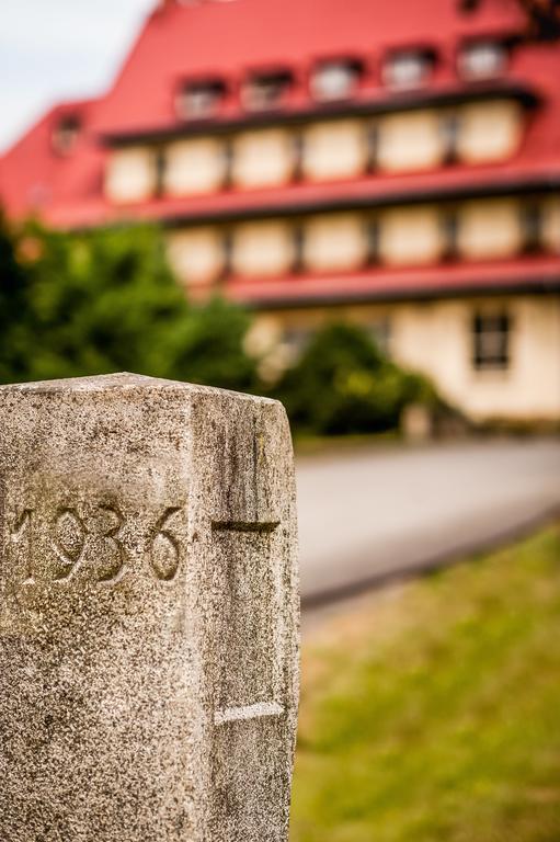 Parkhotel Skalni Mesto Jičín Екстериор снимка
